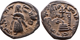al-Malik ibn Marwan (687-705) Follis. Obverse: Standing caliph Reverse: Modified cross potent set on steps

Weight:21mm 3,13g

Artificial sand pat...