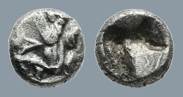 ACHAEMENID EMPIRE. Time of Xerxes II to Artaxerxes II (Circa 420-375 BC). Uncertain mint in Cilicia.
AR Tetartemorion (4,7mm 0,15g)
Obv: Obv: Persia...
