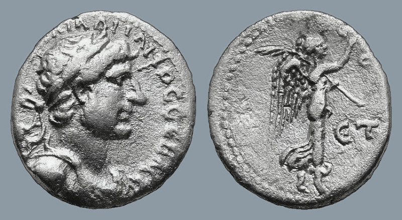 CAPPADOCIA. Caesarea. Hadrian (AD 117-138).
AR Hemidrachm (13,5mm 1,5g)
Obv: A...