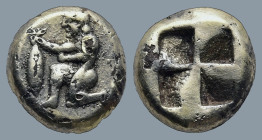MYSIA Kyzikos. (Circa 550-450 BC)
EL Fourrée Hekte (10,4mm 2,3g)
Obv: Nude male kneeling left, holding a tunny by the tail
Rev: Quadripartite incus...