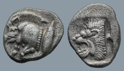 MYSIA. Kyzikos. (Circa 450-400 BC).
AR Diobol (9,5mm 1,17g)
Obv: Forepart of boar left; to right, tunny upwards.
Rev: Head of lion left within incu...