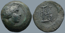 MYSIA. Kyzikos. (circa 300-200 BC)
AE Bronze (28,5mm 14g)
Obv: Wreathed head of Kore Soteira right, hair bound in sakkos
Rev: K-Y Z-I. Tripod set o...