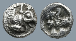 GAUL, Massalia. (Circa 475 BC).
AR Hemiobol (7,3mm 0.48g)
Obv: Head of griffin right
Rev: Rough incuse square.
Apparently unpublished in the stand...