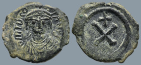 Tiberius II (AD 578-582). Constantinople
AE Decanummium (20,8mm 3,5g)
Obv: DM TIB CONTAN PP AVI. Crowned, draped and cuirassed bust facing
Rev: Lar...