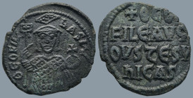 Theophilus (829-842 AD). Constantinople
AE Follis (26,6mm 7,8g)
Obv: ΘEOFIL BASIL. Crowned half-length bust of Theophilus facing, holding labarum an...