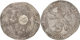 Leeuwendaalder op generaliteitsvoet. Gelderland. 1635. VF.

CNM 2.17.106. Delm. 825. Ar. 27,1 g.