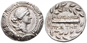 Imperio Macedonio. Amphipolis. Tetradracma. 158-149 a.C. (Gc-1386). (Cy-1435). Anv.: Busto de Artemisa a derecha dentro de escudo macedonio. Rev.: Cla...