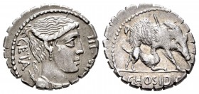 Hosidia. Denario. 68 a.C. Sur de Italia. (Ffc-752). (Craw-407-1). (Cal-620). Anv.: GETA III VIR. Busto diademado de Diana a derecha con arco y carcaj....