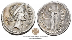 Julio César. Denario. 44 a.C. Roma. (Ffc-37). (Craw-480/5b). Anv.: Cabeza laureada de Julio César a derecha, detrás estrella de ocho puntas, delante C...