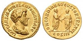 Marco Aurelio. Áureo. 161-162 d.C. Roma. (Ric-42). (Ch-71). (Cal-1828). Anv.: IMP CAES M AVREL ANTONINVS AVG. Busto revestido a derecha. Rev.: CONCORD...