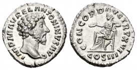 Marco Aurelio. Denario. 162-163 d.C. Roma. (Spink-4882). (Ric-35). (Seaby-35). Rev.: CONCORD AVG TR P XVI COS II. Concordia sentada a izquierda con pá...