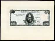 Proyecto no adoptado del billete de 500 pesetas para la emisión de Enero de 1961. Realizado a mano sobre cartulina con firmas manuscritas del Gobernad...