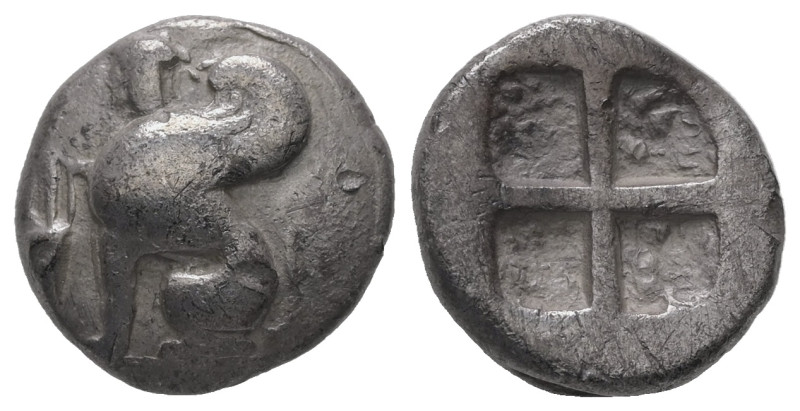 Ionia, Chios. AR Drachm, 3.38 g. - 14.40 mm. Circa 400-380 BC.
Obv.: Sphinx seat...