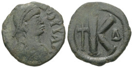 Justin I. AD. 518-527. AE Half Follis. 7.13 g. - 24.32 mm. Constantinople.
Obv.: DN IVSTI-NVS PP Pearl diademed, draped, cuirassed bust right.
Rev.: L...