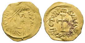 Maurice Tiberius, AD. 582-602. AV Tremissis. 1.44 g. - 15.90 mm. Constantinople.
Obv.: D N Tib[Є]-RI P P AVC. Pearl diademed, draped, cuirassed bust r...