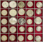 Lote 22 monedas y 3 medallas. 2a mitad siglo XX. ESPAÑA, FRANCIA, ESTADOS UNIDOS, RUSIA, AUSTRIA, NORUEGA, Etc. AR. Todas de plata. Incluye 6x 10 Pese...