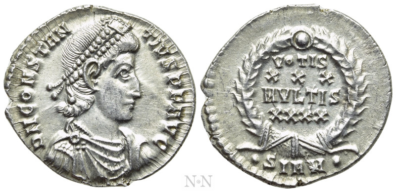 CONSTANTIUS II (337-361). Siliqua. Sirmium. 

Obv: D N CONSTANTIVS P F AVG. 
...