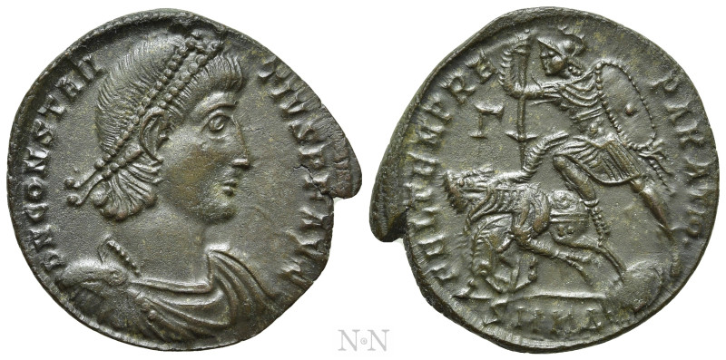CONSTANTIUS II (337-361). Follis. Cyzicus. 

Obv: D N CONSTANTIVS P F AVG. 
P...
