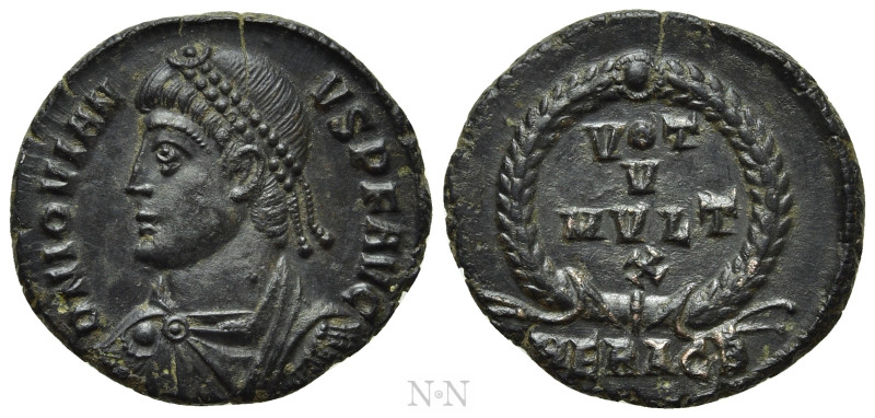 JOVIAN (363-364). Follis. Heraclea. 

Obv: D N IOVIANVS P F AVG. 
Diademed, d...