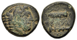 Kings of Macedon. Alexander III 'the Great' (336-323 BC). Æ (17,6mm, 6.2g). Uncertain mint in Macedon. Head of Herakles r., wearing lion skin. R/ B - ...
