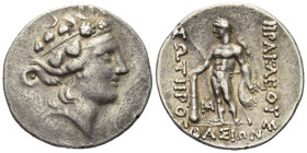 Inseln vor Thrakien. Thasos.

 Tetradrachme (Silber). Ca. 148 - 90 v. Chr.
Vs: Kopf des Dionysos mit Efeukranz und Tainia rechts.
Rs: Jugendlicher...
