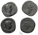 Römische Münzen - Lots. Kaiserzeit.


Lot (2 Stück, Bronze): Sesterzen des Gordianus III. (238 - 244 n. Chr.).

Dunkle Patina, sehr schön.

Ver...