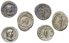 Römische Münzen - Lots. Kaiserzeit.


Lot (3 Stück, Silber): Antoniniane des Gordianus III. (238 - 244 n. Chr.) (2x) und Gallienus (253 - 268 n. Ch...