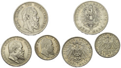 Deutschland - Lots.


Deutschland nach 1871. Kaiserreich. 
Württemberg. 
Wilhelm II. (1891 - 1918).

Lot (3 Stück, Silber): 5 Mark 1875, 3 Mark...