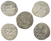 Islam - Lots.


Ayyubiden - Hauptlinie in Kairo.
al-Kamil Abu'l-Ma'ali Muhammad I. (615 - 635 H. / 1218 - 1238).

Lot (5 Stück, Silber): Dirham....