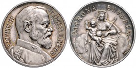 Bayern Ludwig III. 1913-1918 Silbermedaille o.J. PATRONA BAVARIAE", i.Rd: SILBER 800 "
32,9mm 16,4g PP-