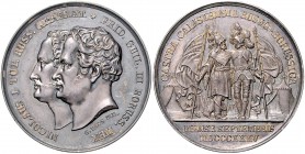 Russland Nikolai I. 1825-1855 Silbermedaille 1835 (v. Loos) a.d. Truppenschau bei Kalisch Slg. Henckel 2355. 
33,8mm 11,0g vz-st