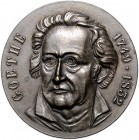 - Personen - Goethe, J.W. v. 1749-1832 Bronzemedaille o.J. einseitig (unsign.), Büste halblinks, wohl nach der Vorlage des Gemäldes von J.K. Stieler v...