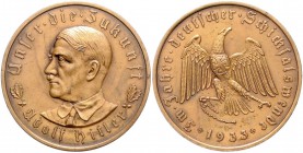 - Personen - Hitler, Adolf 1889-1945 Bronzemedaille 1933 (v. Glöckler, unsign.) Im Jahre deutscher Schicksalswende, i.Rd: BAYER. HAUPTMÜNZAMT Colb./Hy...