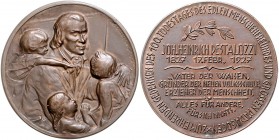 - Personen - Pestalozzi, Johann H. 1746-1827 Bronzemedaille 1927 (v. K. Günther) a. d. 100. Todestag des schweiz. Pädagogen 
40,4mm 27,5g vz+