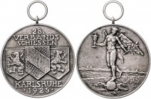 - Schützenmedaillen - Karlsruhe Silbermedaille 1925 (v. H. Ehehalt) a.d. 28. Verbandsschießen Baden-Pfalz-Mittelrhein, mit Punze 990 Slg. Zeitz 855. K...