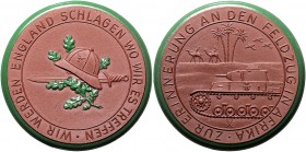 - Allgemeine Medaillen Porzellanmedaille o.J. (v. Meissen) Zur Erinnerung an den Feldzug in Afrika, braun, Eichenlaub und Rand grün Scheuch 1879i. 
5...
