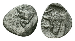 Mysia, Cyzicus Obol circa 450, AR . Forepart of boar l., behind, tunny. Lion’s head l. within incuse square. Reference: Condition: Very Fine

Weight...
