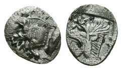 Mysia, Cyzicus Obol circa 450, AR . Forepart of boar l., behind, tunny. Lion’s head l. within incuse square. Reference: Condition: Very Fine

Weight...