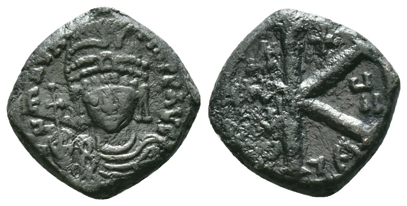 BYZANTINE EMPIRE. Justinian I, 527-565 AD. Æ Half Follis Reference: Condition: V...