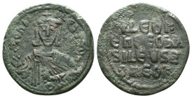 leo VI 'the Wise' AE Follis. Constantinopolis, AD 886-912.+LЄOҺ bASILЄVS ROm', bust facing, with short beard, wearing crown ornamented with cross and ...