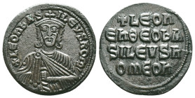 LEO VI the WISE (886-912). Follis. Constantinople. Obv: + LEON bASILEVS ROM. Crowned facing bust, holding akakia. Rev: + LEOn/En ΘΕΟ bA/SILEVS R/OMEOn...