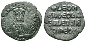 LEO VI the WISE (886-912). Follis. Constantinople. Obv: + LEON bASILEVS ROM. Crowned facing bust, holding akakia. Rev: + LEOn/En ΘΕΟ bA/SILEVS R/OMEOn...