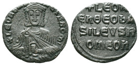 LEO VI the WISE (886-912). Follis. Constantinople. Obv: + LEON bASILEVS ROM. Crowned facing bust, holding akakia. Rev: + LEOn/En ΘΕΟ bA/SILEVS R/OMEOn...
