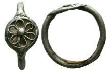 Ancient Byzantine / Crusaders Silver Ring 10th-12th century AD. Reference: Condition: Very Fine

Weight: 2,14 gr. Diameter: 21,1 mm