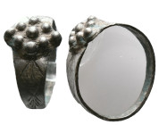 Ancient Roman Silver Ring , circa 1st - 3rd AD. Reference: Condition: Very Fine

Weight: 2,08 gr. Diameter: 20,6 mm