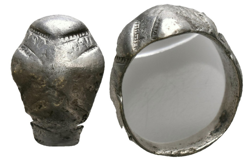 Ancient Roman Silver Ring , circa 1st - 3rd AD. Reference: Condition: Very Fine...