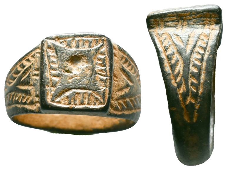 Crusaders Bronze Ring With a Star on Bezel, Reference: Condition: Very Fine

W...