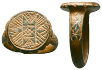 Beautiful Byzantine Ring Cross decorated on Bezel , Reference: Condition: Very Fine

Weight: 8,18 gr. Diameter: 24,9 mm