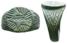 Crusaders Bronze Ring With a Star on Bezel, Reference: Condition: Very Fine

Weight: 5,29 gr. Diameter: 20,7 mm