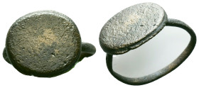 Ancient Roman Bronze Ring , circa 1st - 3rd AD. Reference: Condition: Very Fine

Weight: 5.82 gr. Diameter: 20.3 mm